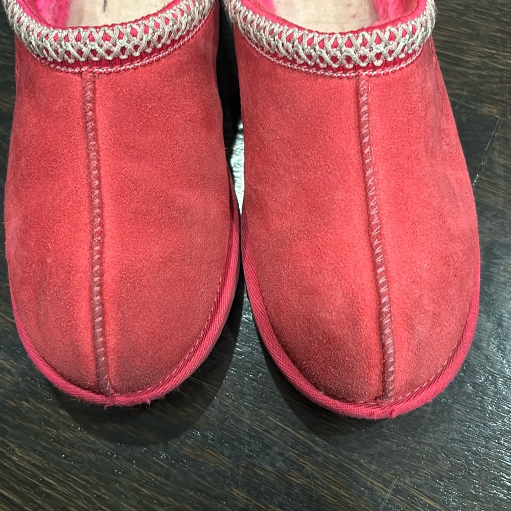 Ugg girls size 4